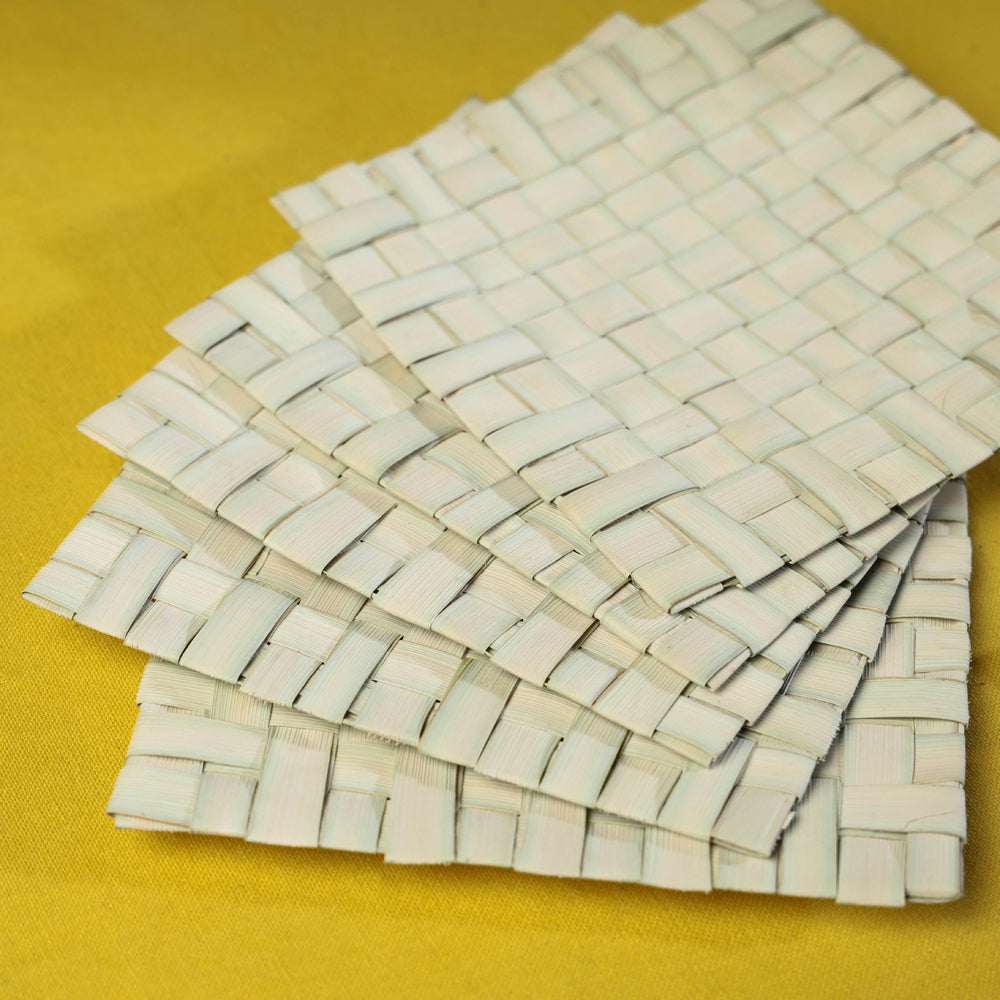  खजुरी Handmade Date-Palm Leaves Coaster 