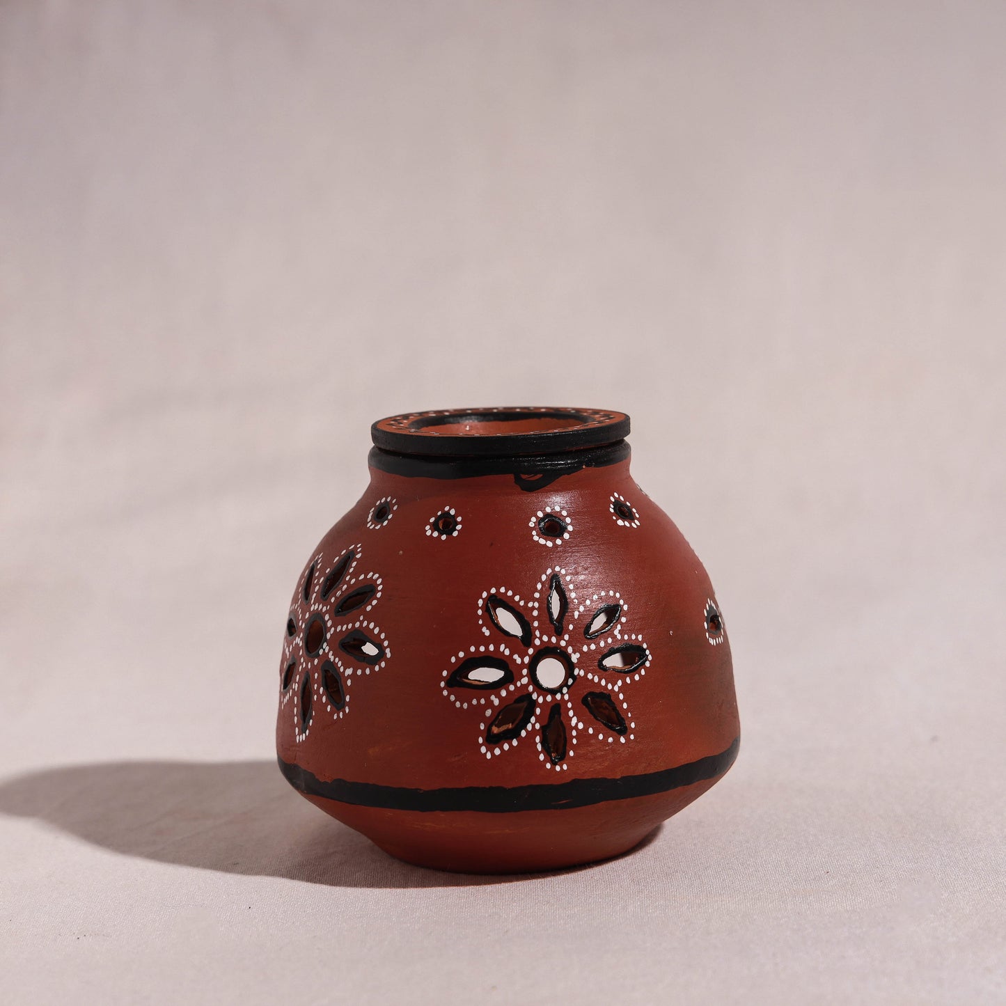  Khavda Pottery Terracotta Hand-painted Diffuser Tea Light Holder 