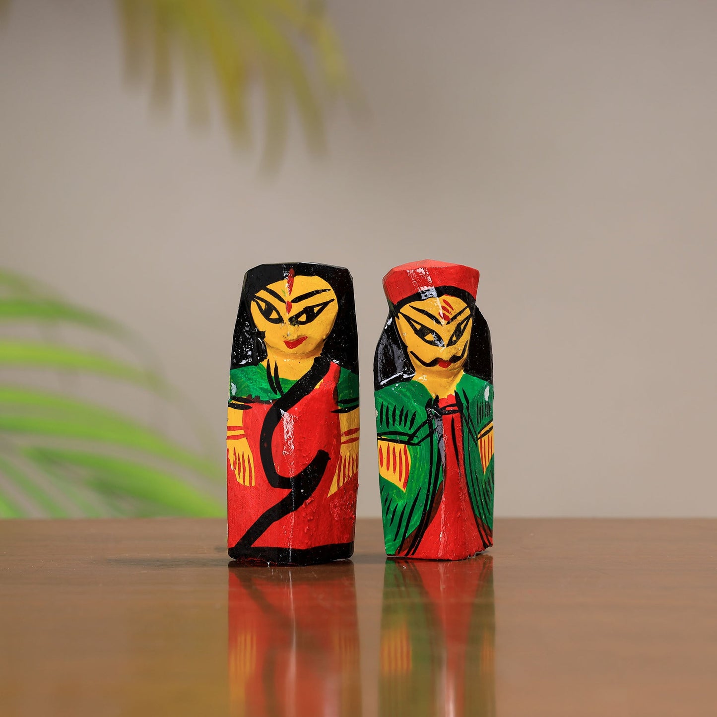 King & queen - traditional burdwan wood sculptures (set