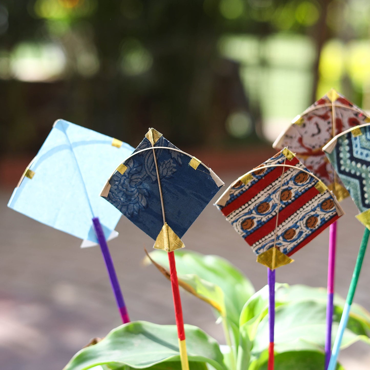 Kite - Handmade Paper Garden Stick (Set of 5)