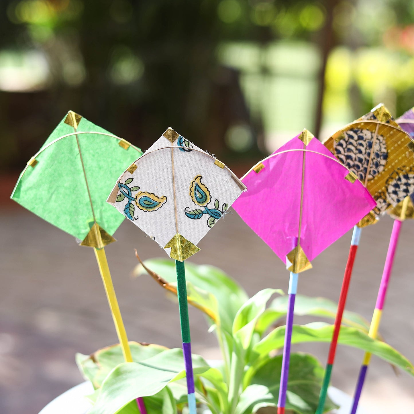 Kite - Handmade Paper Garden Stick (Set of 5)