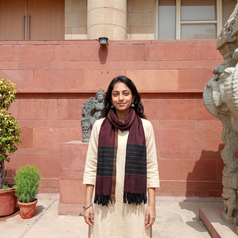 Maroon Kumaun Handwoven Pure Merino Wool Stole, worn by a woman, AI visual of the stole, iTokri
