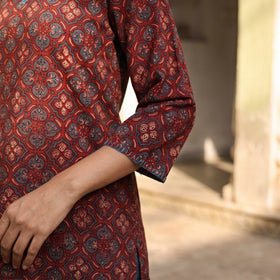 Maroon - Ajrakh Cotton Interlocking Floral Kurta, sleeve, AI visual