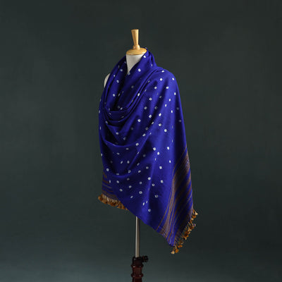 Kutch bandhani tie-dye handwoven merino wool shawl 06