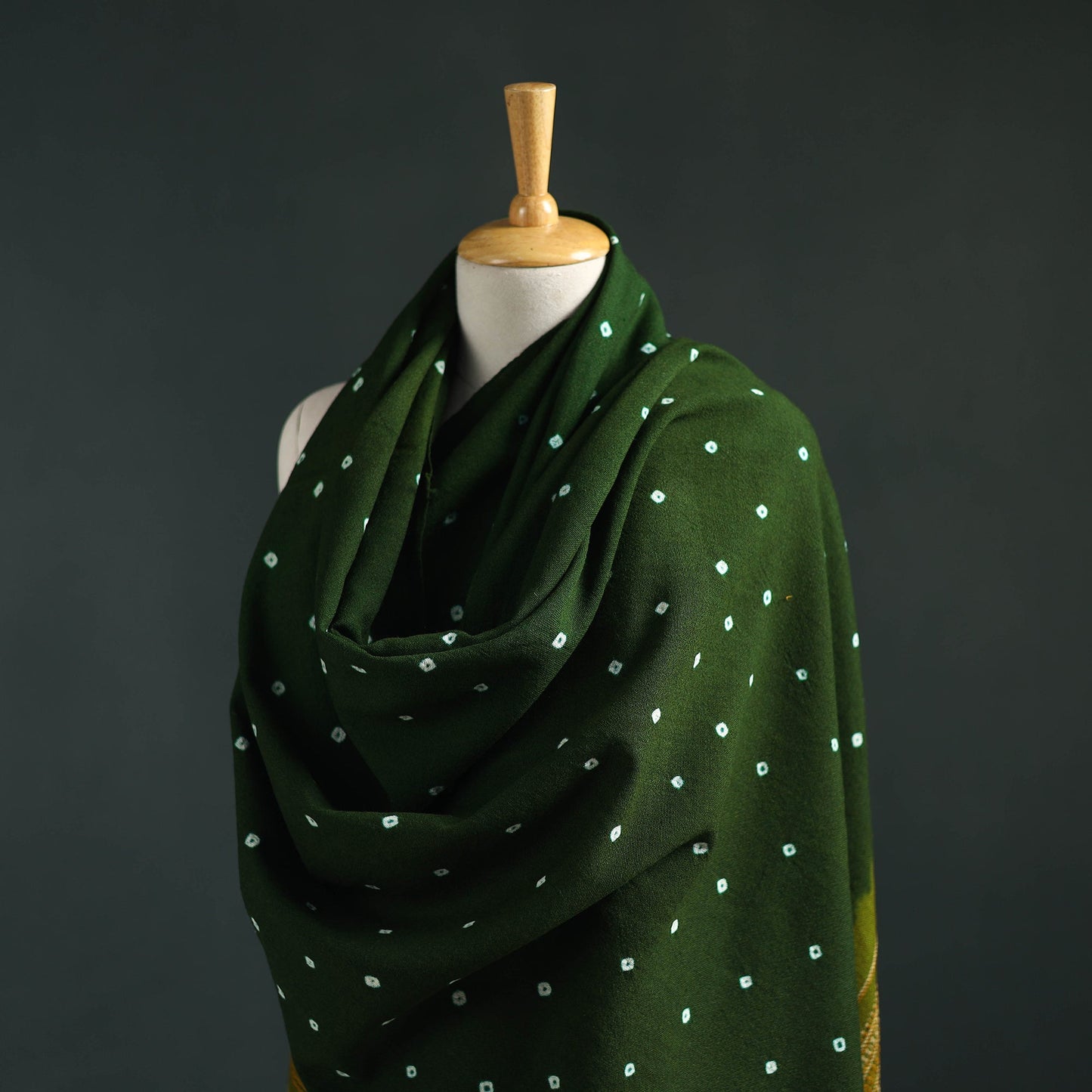 Kutch bandhani tie-dye handwoven merino wool shawl 07