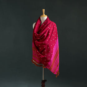 Kutch bandhani tie-dye handwoven merino wool shawl 08