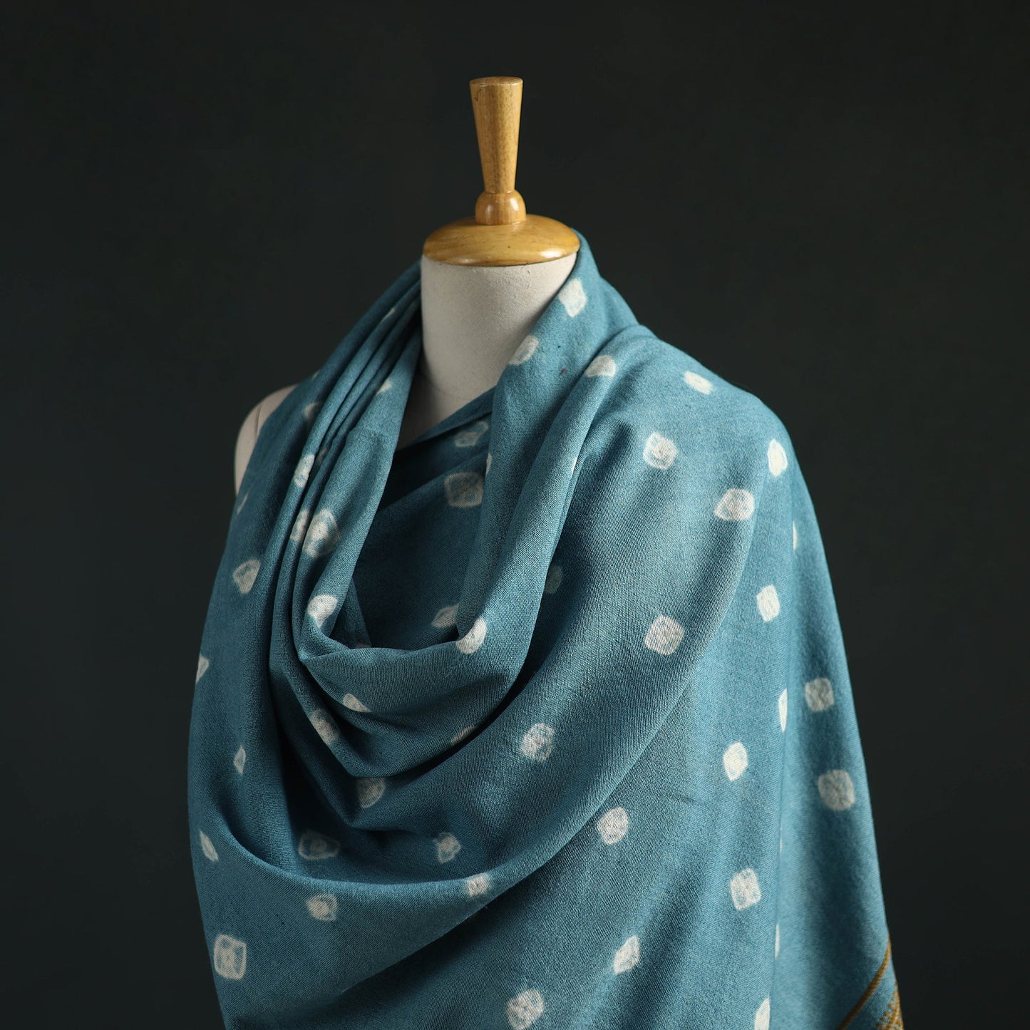 Kutch bandhani tie-dye handwoven merino wool shawl 32