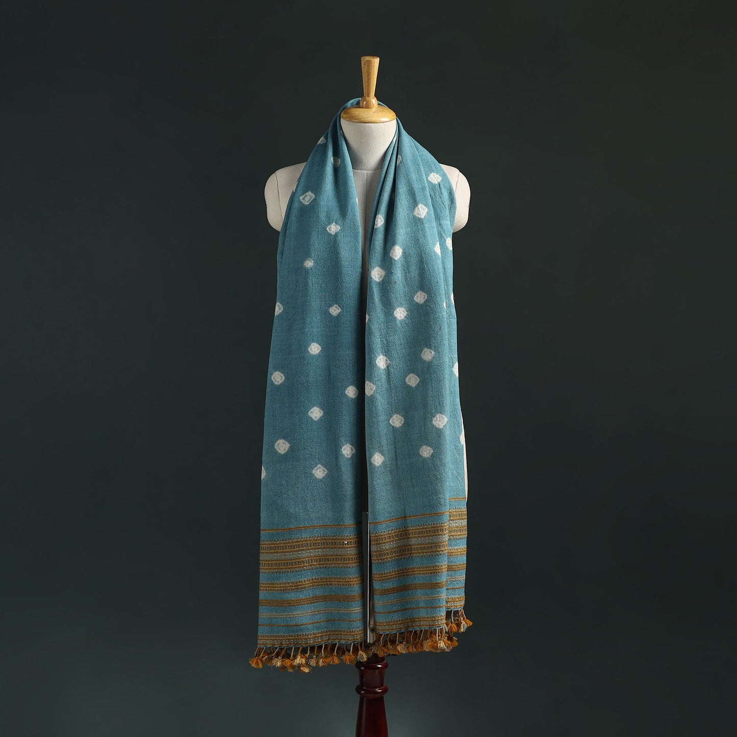 Kutch bandhani tie-dye handwoven merino wool shawl 32