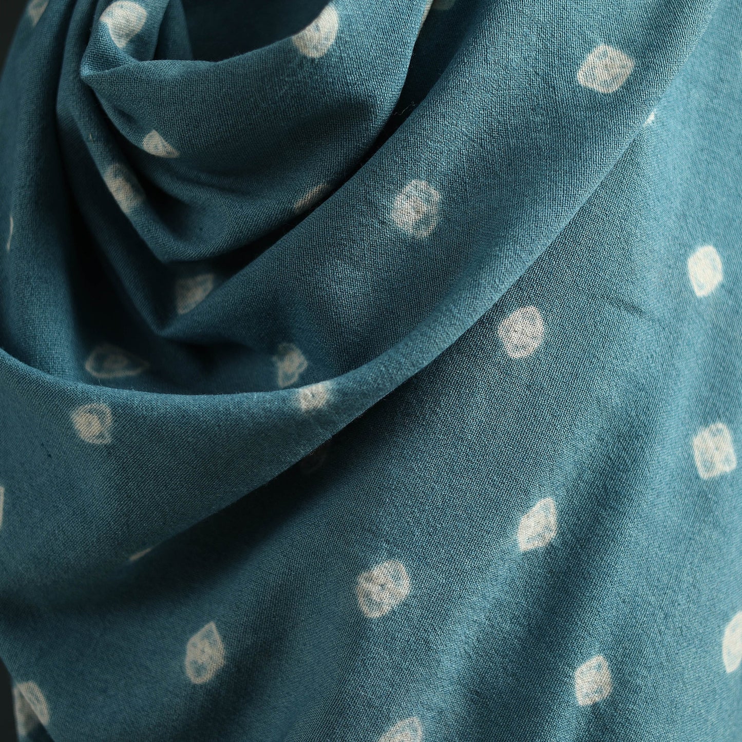 Kutch bandhani tie-dye handwoven merino wool shawl 32