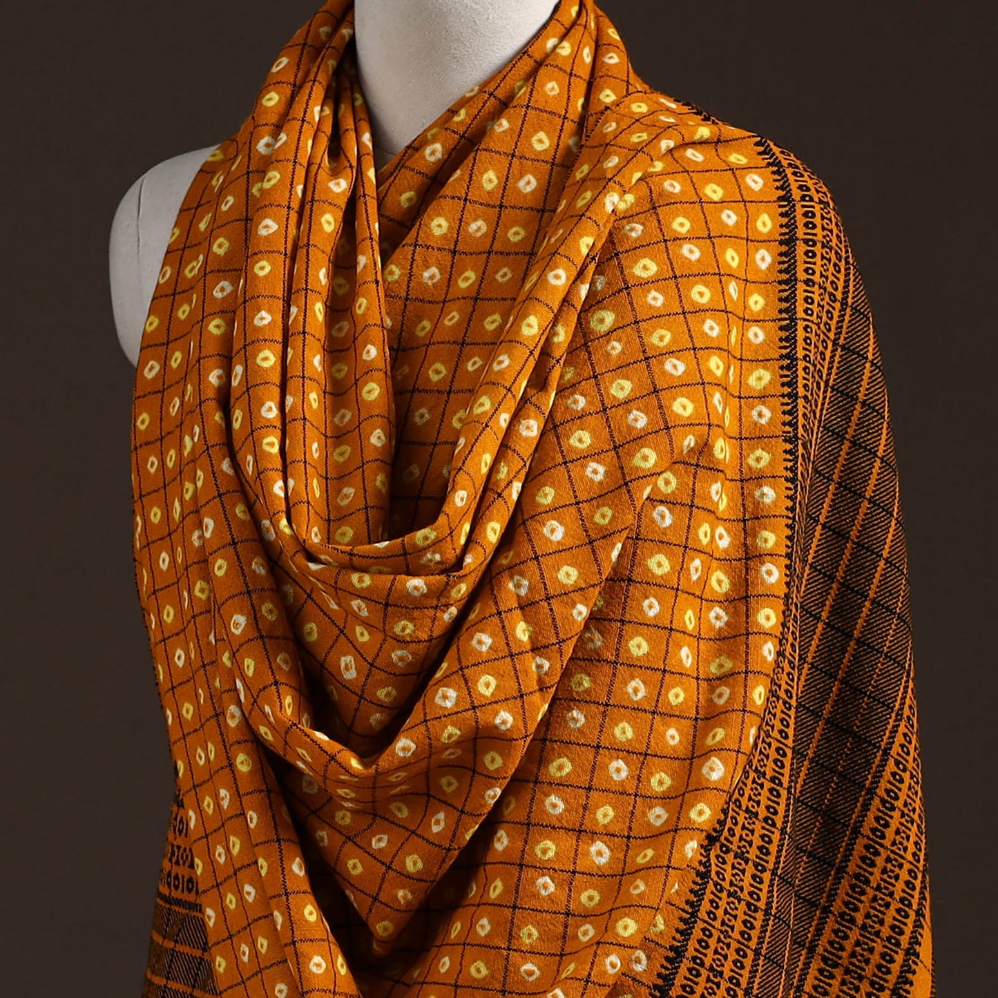 Kutch bhujodi handwoven merino wool bandhani tie-dye shawl