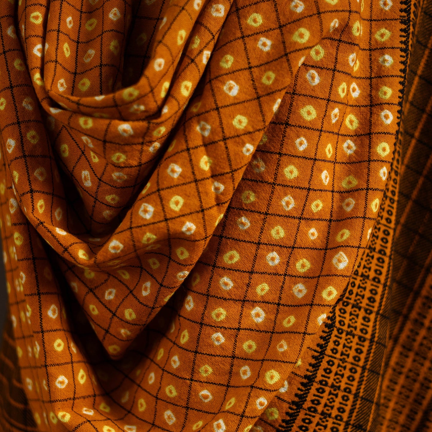 Kutch bhujodi handwoven merino wool bandhani tie-dye shawl