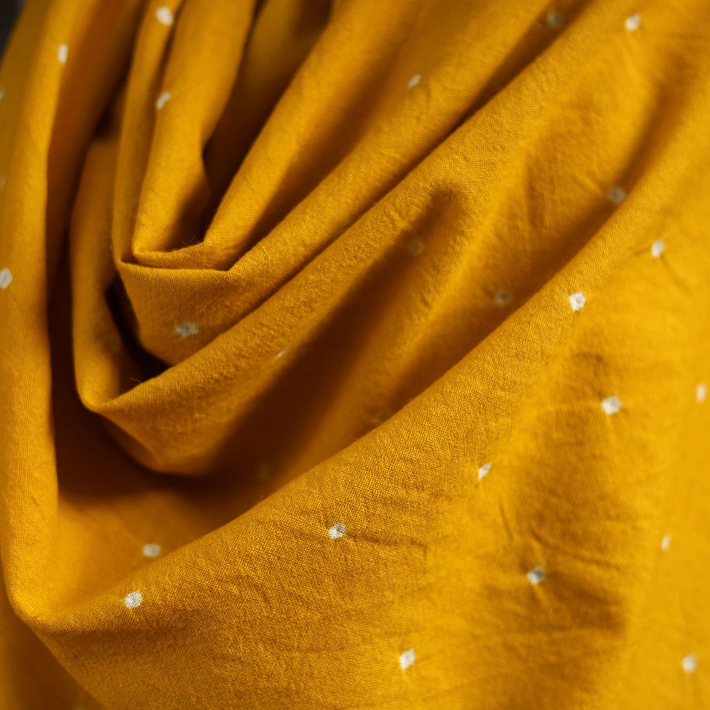 Kutch bhujodi handwoven merino wool bandhani tie-dye shawl