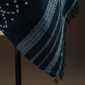 Kutch bhujodi handwoven merino wool bandhani tie-dye shawl
