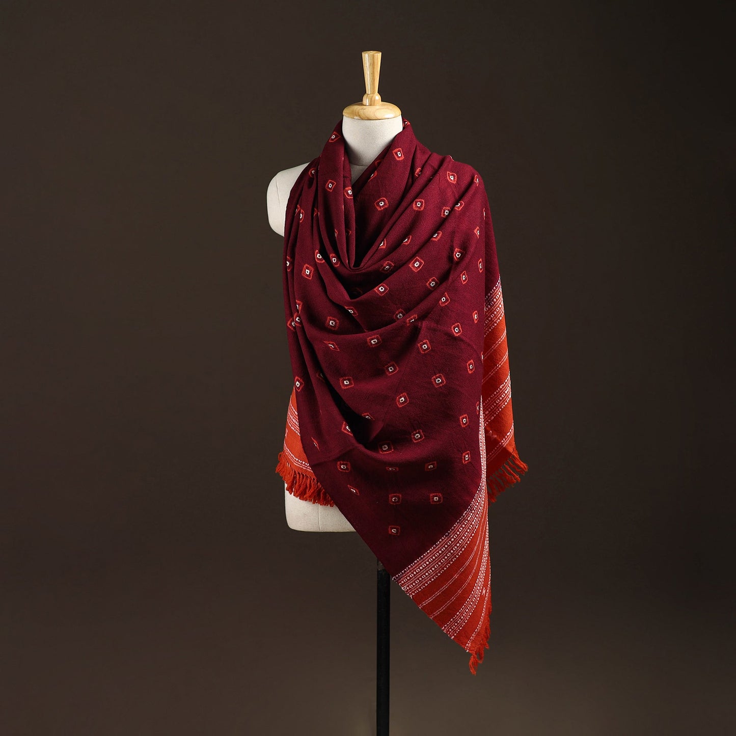 Kutch bhujodi handwoven merino wool bandhani tie-dye shawl