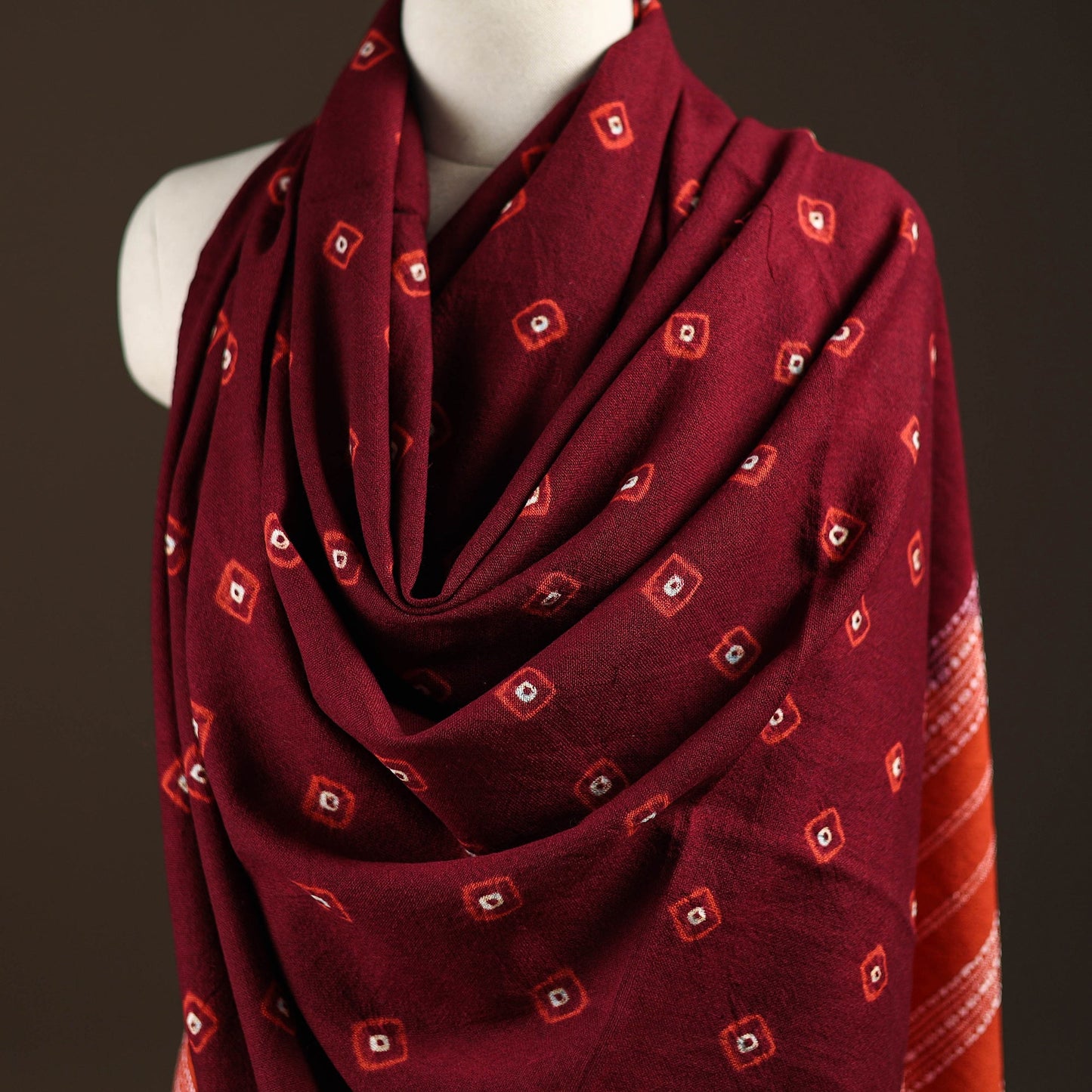 Kutch bhujodi handwoven merino wool bandhani tie-dye shawl