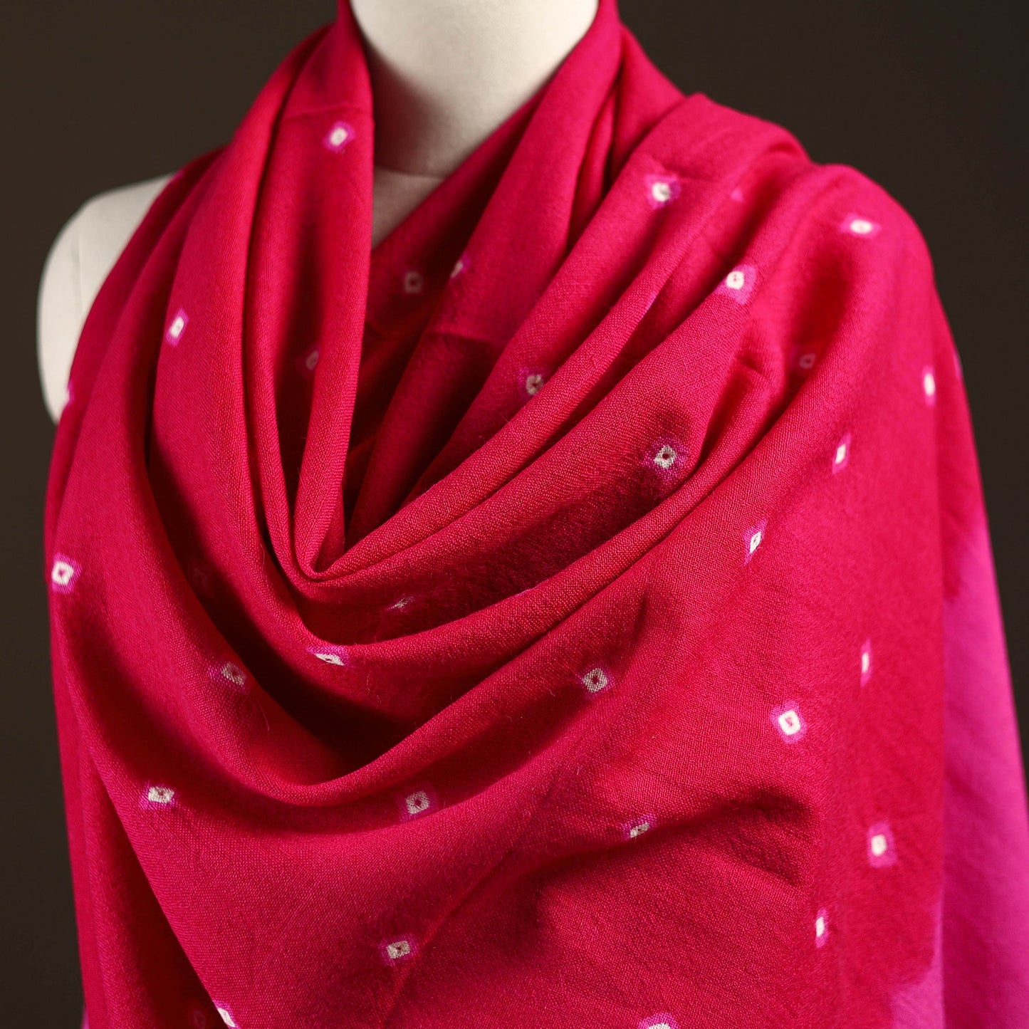 Kutch bhujodi handwoven merino wool bandhani tie-dye shawl