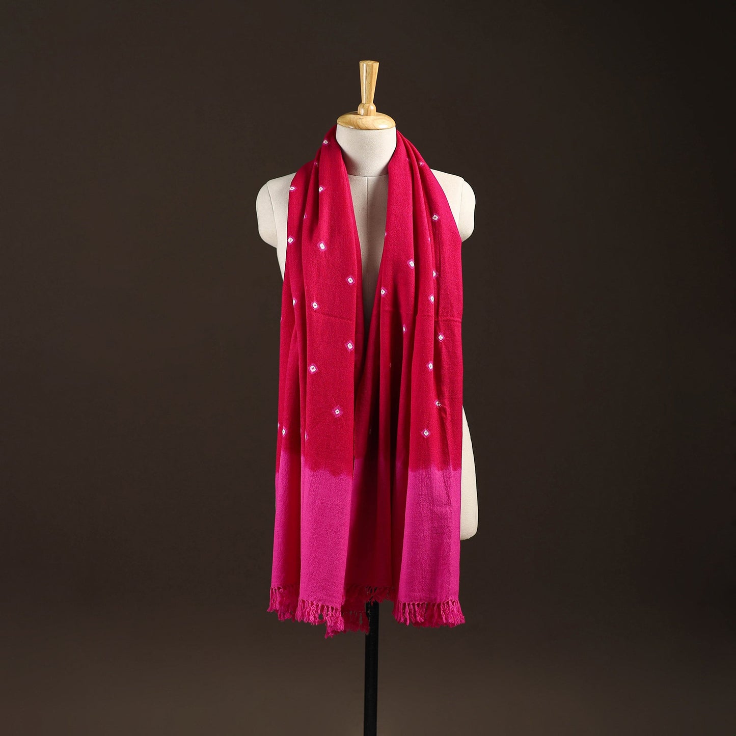 Kutch bhujodi handwoven merino wool bandhani tie-dye shawl
