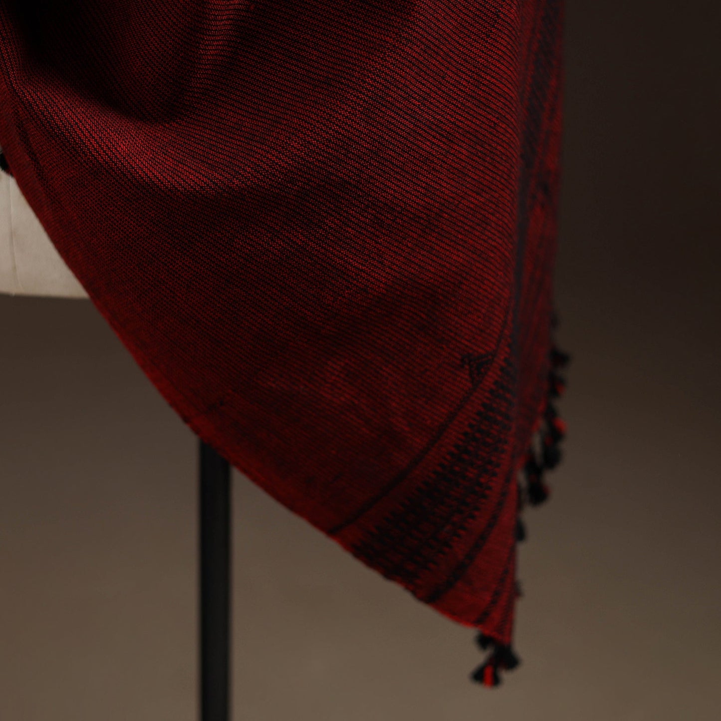 Kutch bhujodi handwoven merino wool shawl 16 - handcrafted