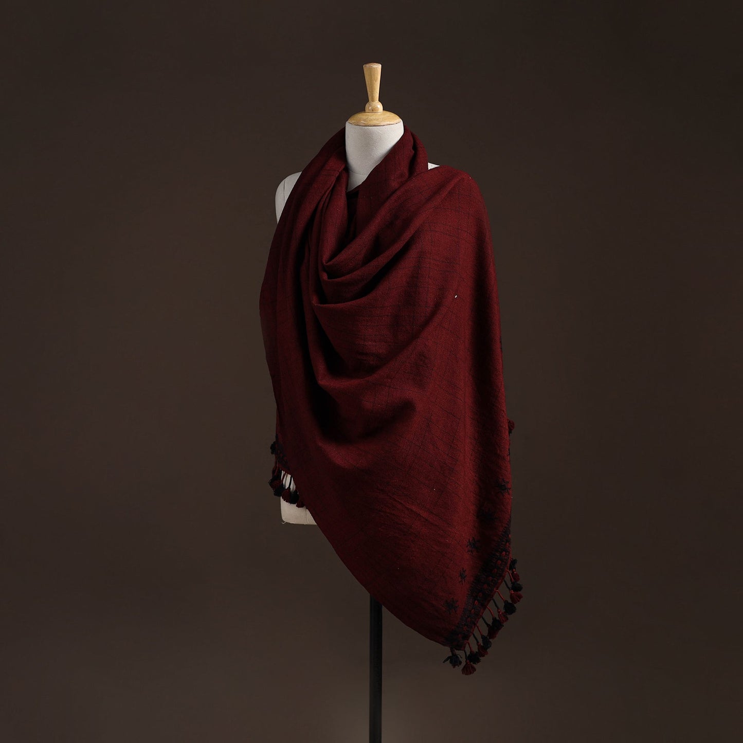 Kutch bhujodi handwoven merino wool shawl 18 - handcrafted