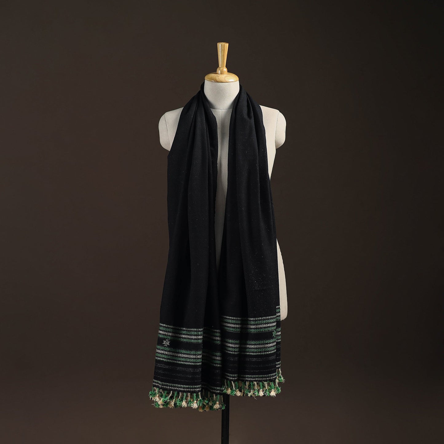 Kutch bhujodi handwoven merino wool shawl 218 - handcrafted