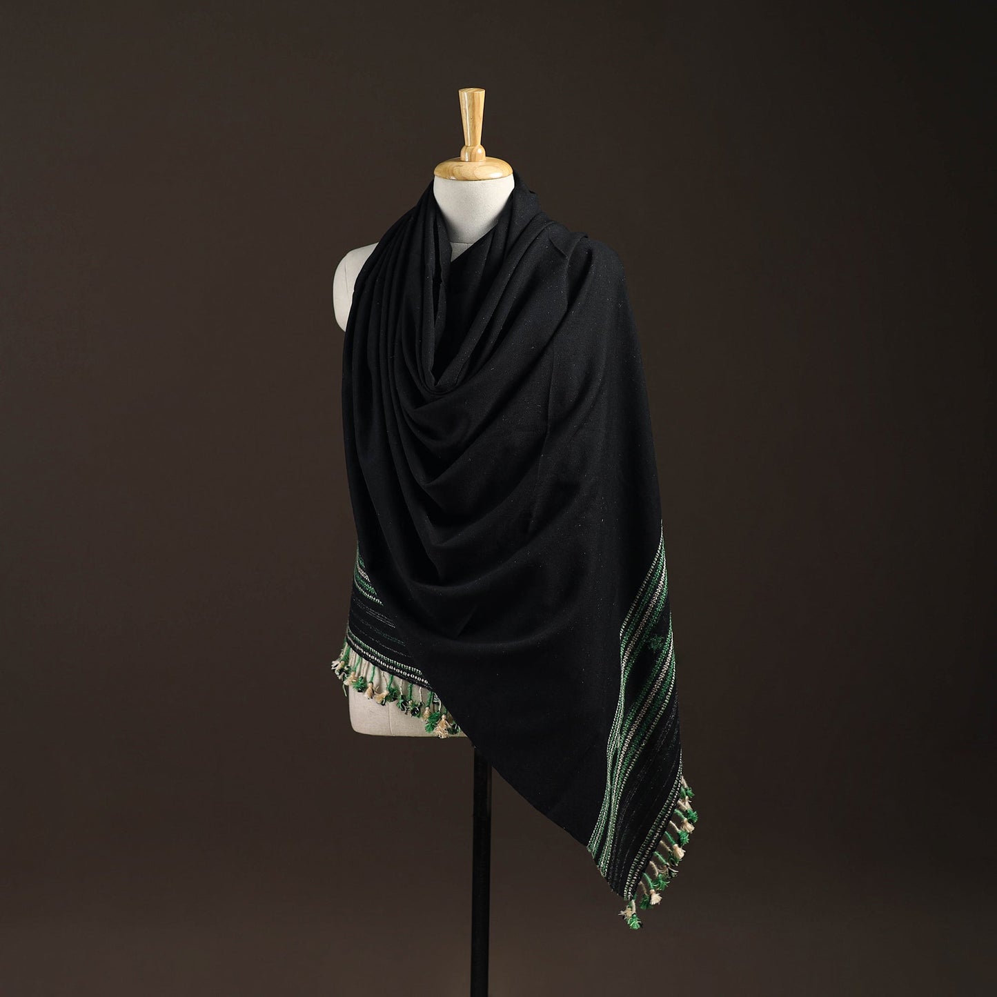 Kutch bhujodi handwoven merino wool shawl 218 - handcrafted