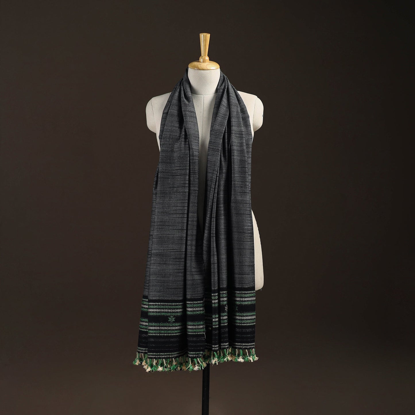 Kutch bhujodi handwoven merino wool shawl 221 - handcrafted