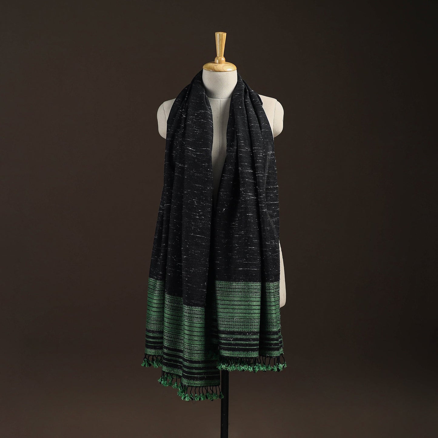 Kutch bhujodi handwoven merino wool shawl 223 - handcrafted