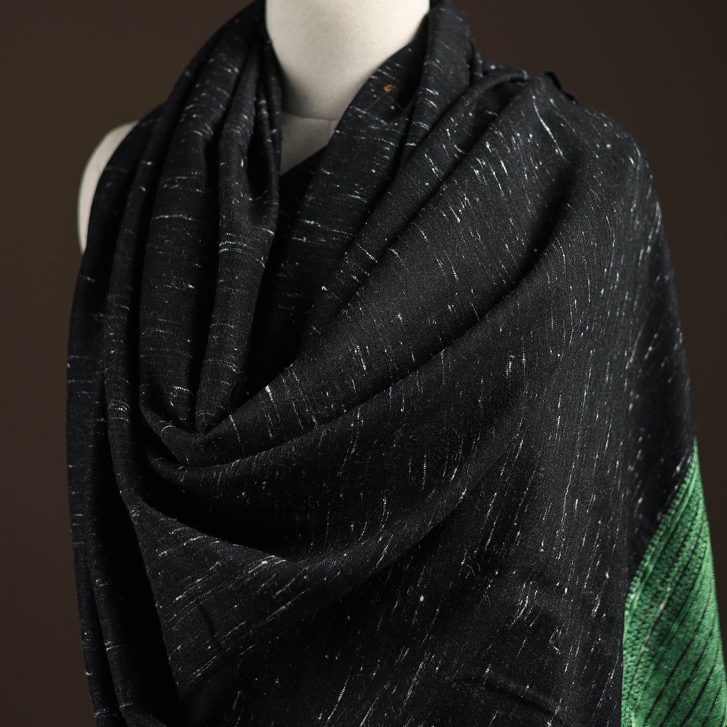 Kutch bhujodi handwoven merino wool shawl 223 - handcrafted