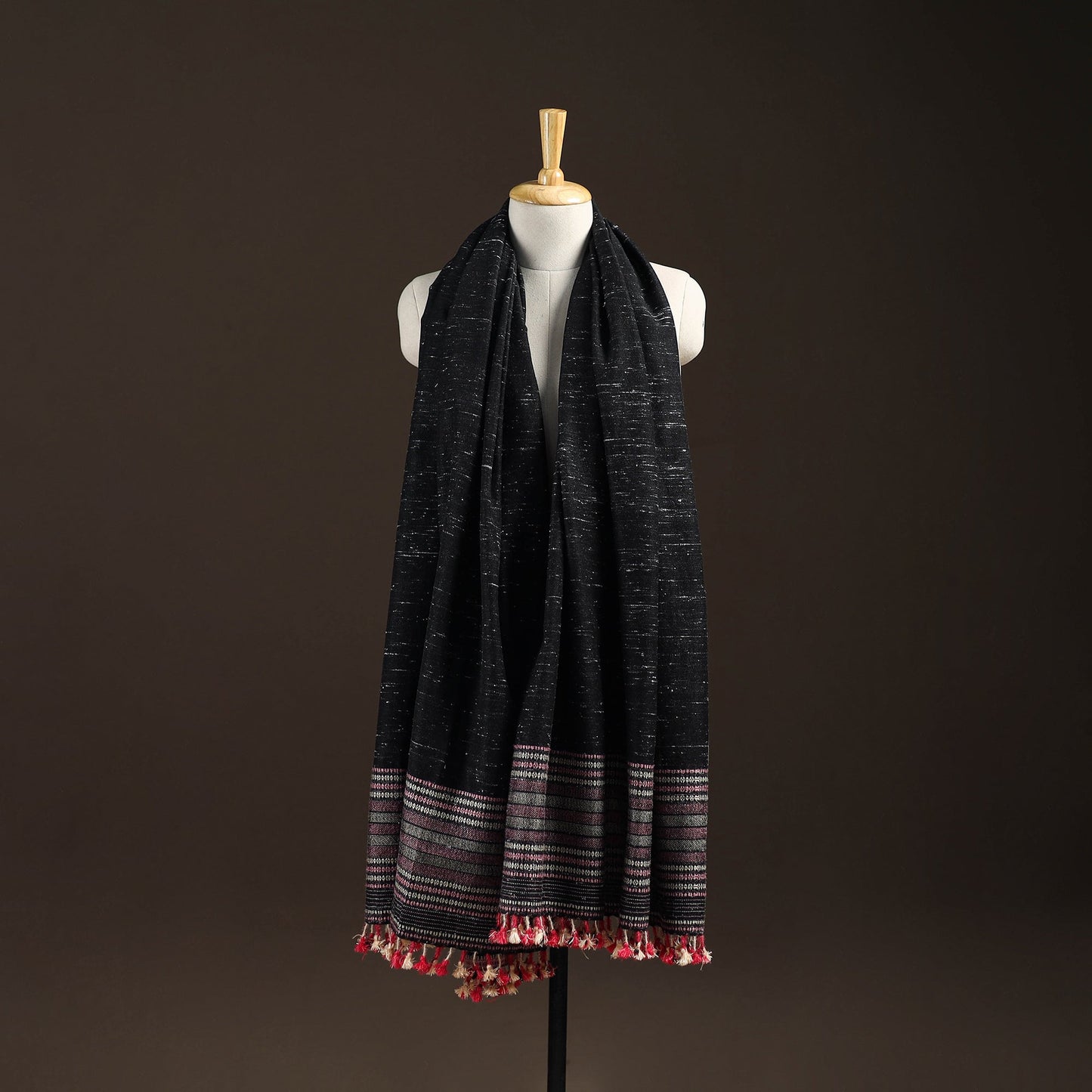 Kutch bhujodi handwoven merino wool shawl 229 - handcrafted