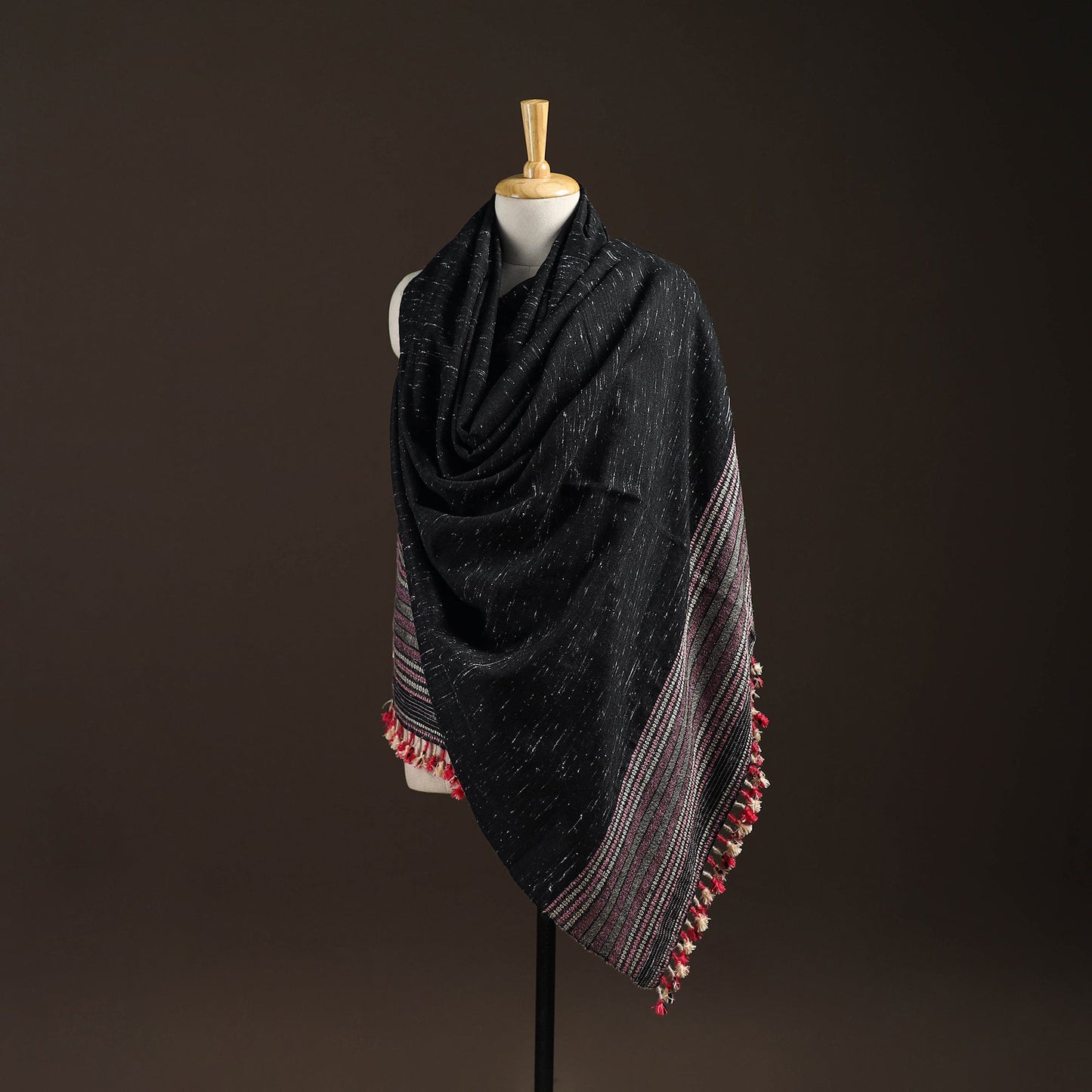 Kutch bhujodi handwoven merino wool shawl 229 - handcrafted
