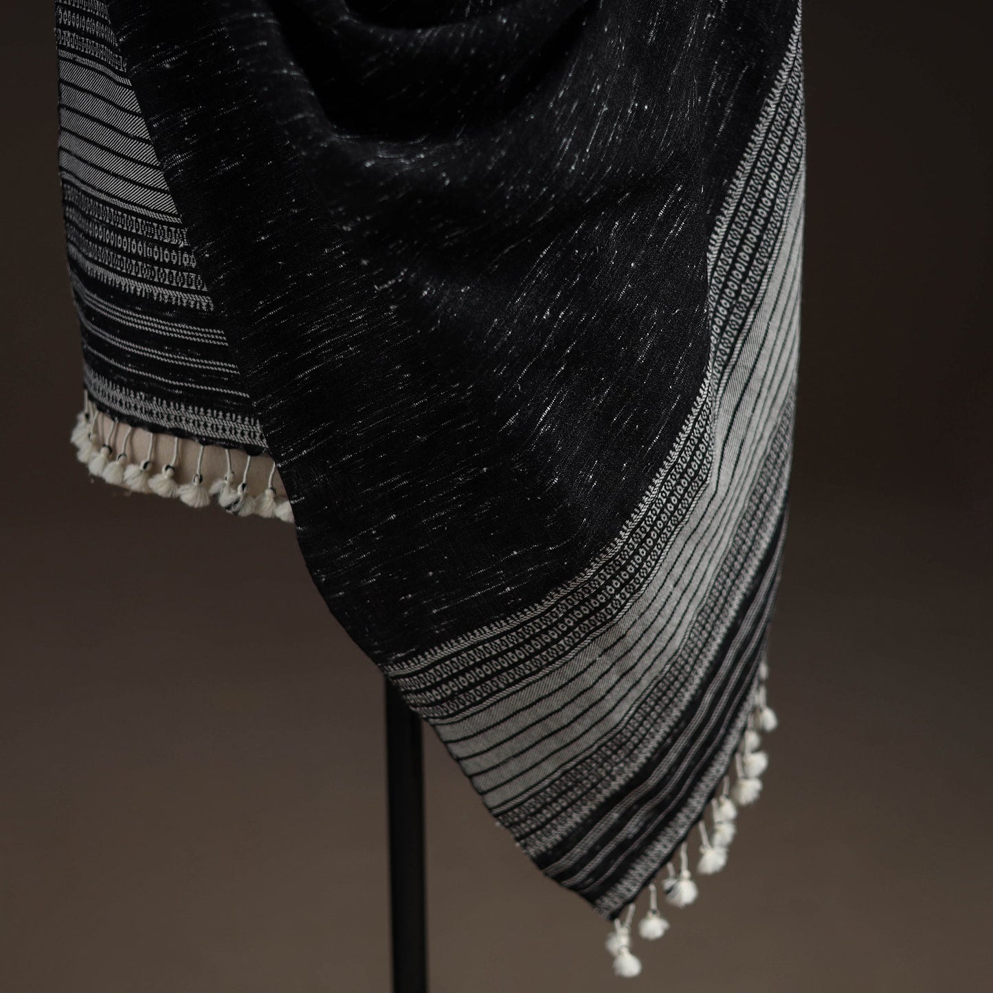 Kutch bhujodi handwoven merino wool shawl 36 - handcrafted