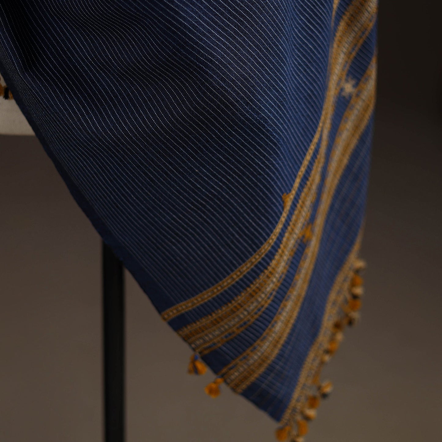 Kutch bhujodi handwoven merino wool shawl 58 - handcrafted