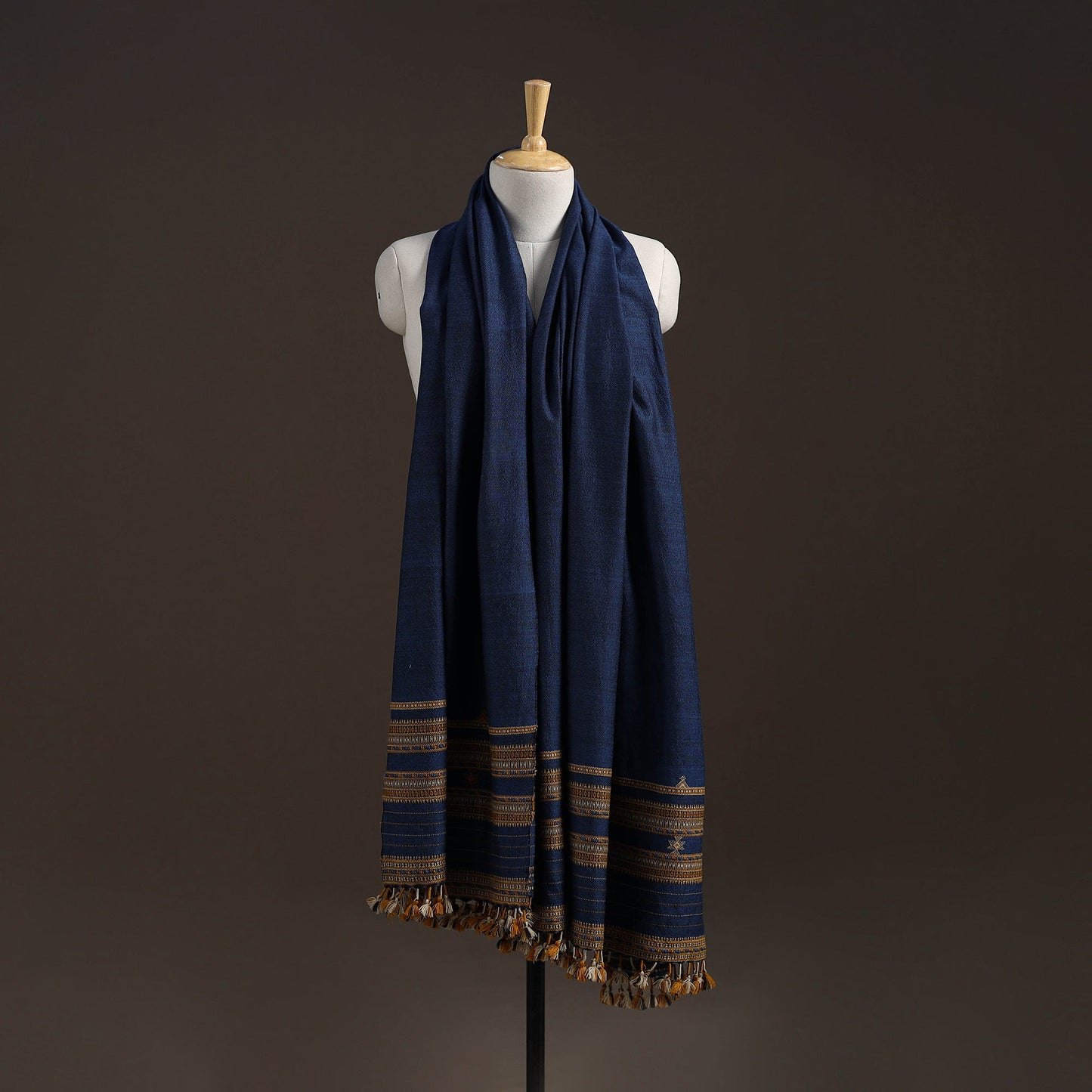 Kutch bhujodi handwoven merino wool shawl 59 - handcrafted