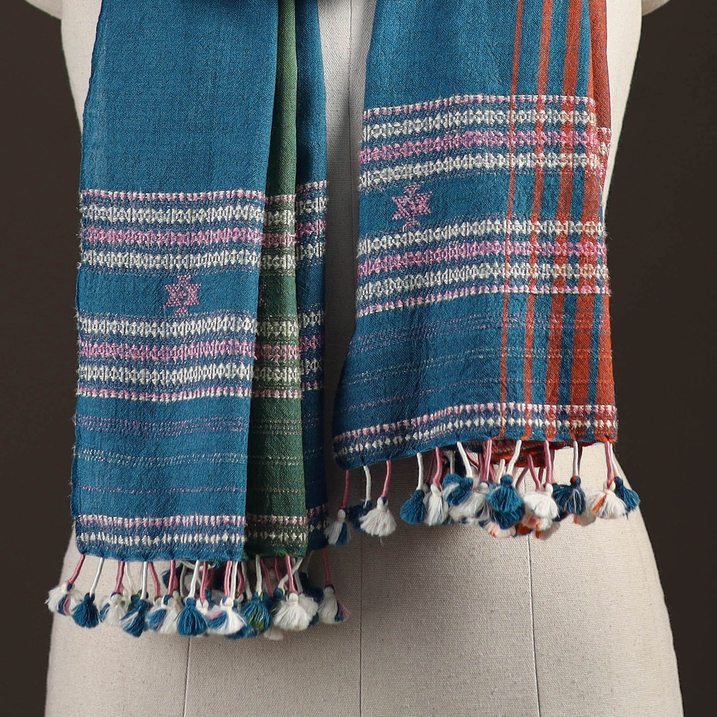 Kutch bhujodi handwoven merino wool stole 183 - handcrafted