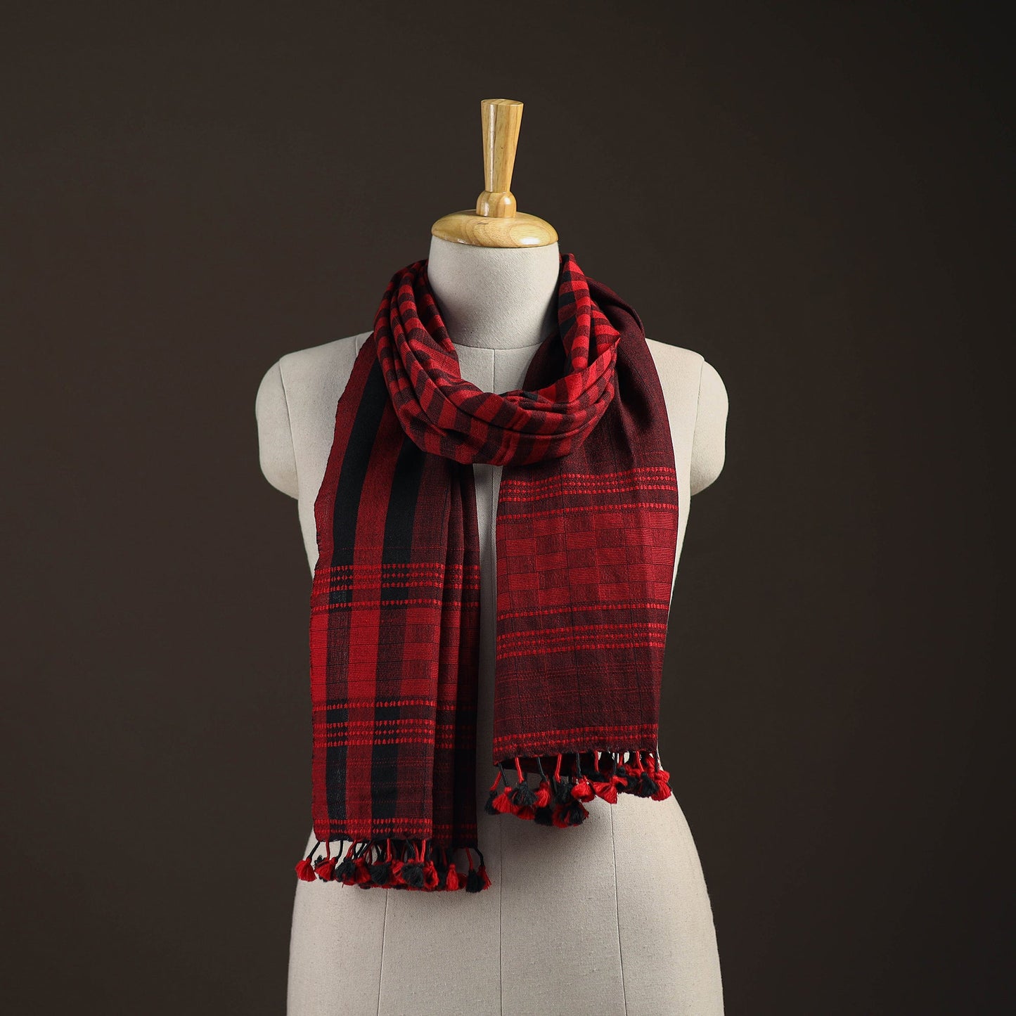 Kutch bhujodi handwoven merino wool stole 202 - handcrafted