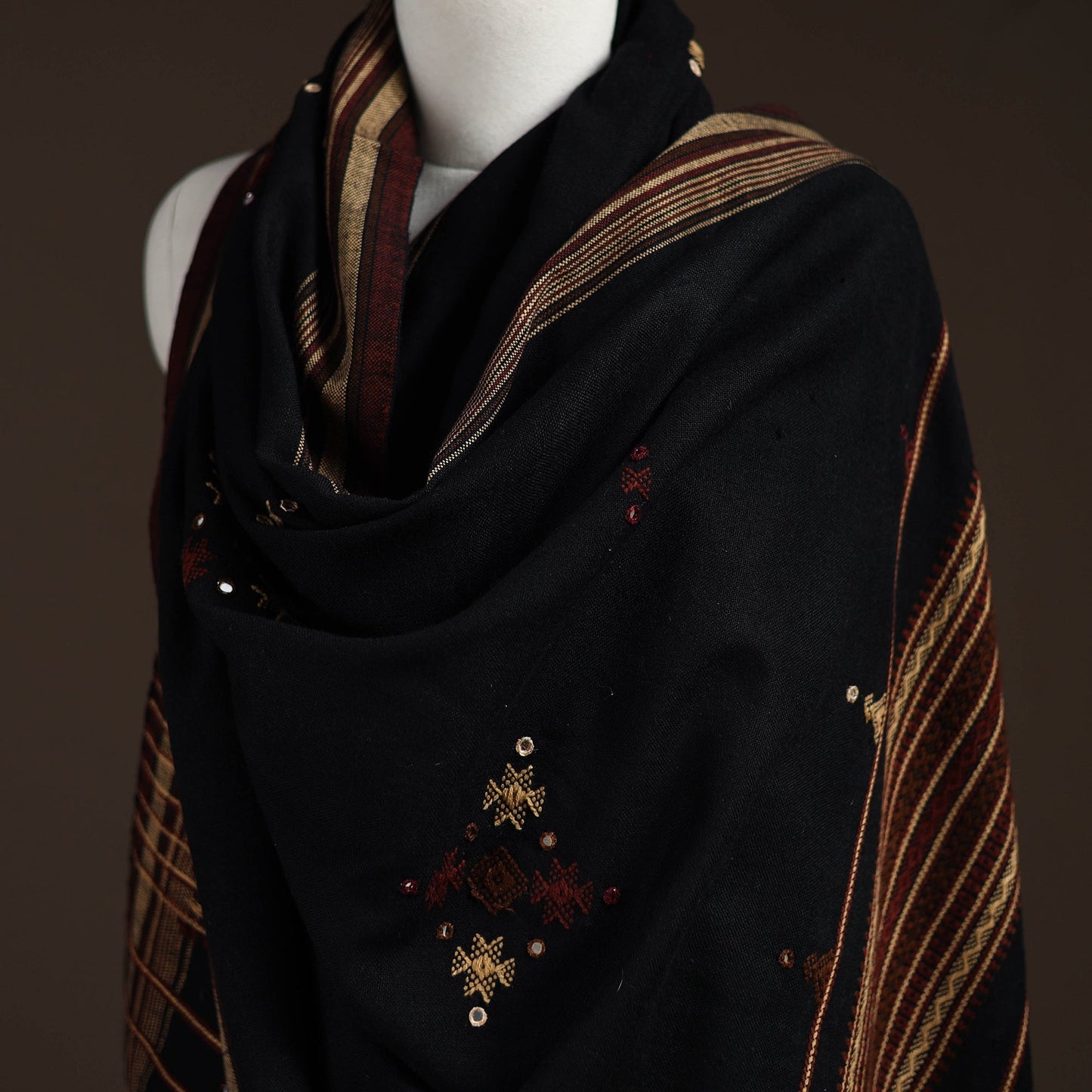 Kutch bhujodi handwoven mirror work acrylic wool shawl 31