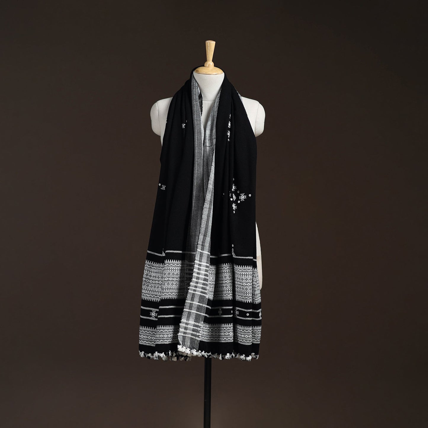 Kutch bhujodi handwoven mirror work acrylic wool shawl 33