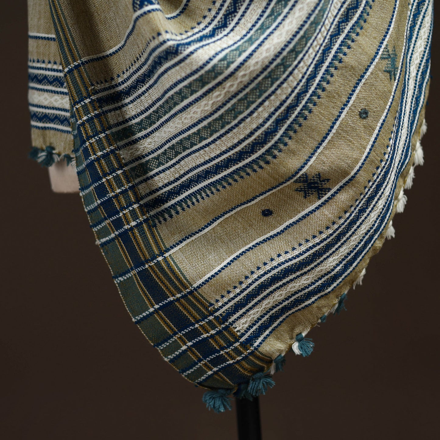 Kutch bhujodi handwoven mirror work acrylic wool shawl 40