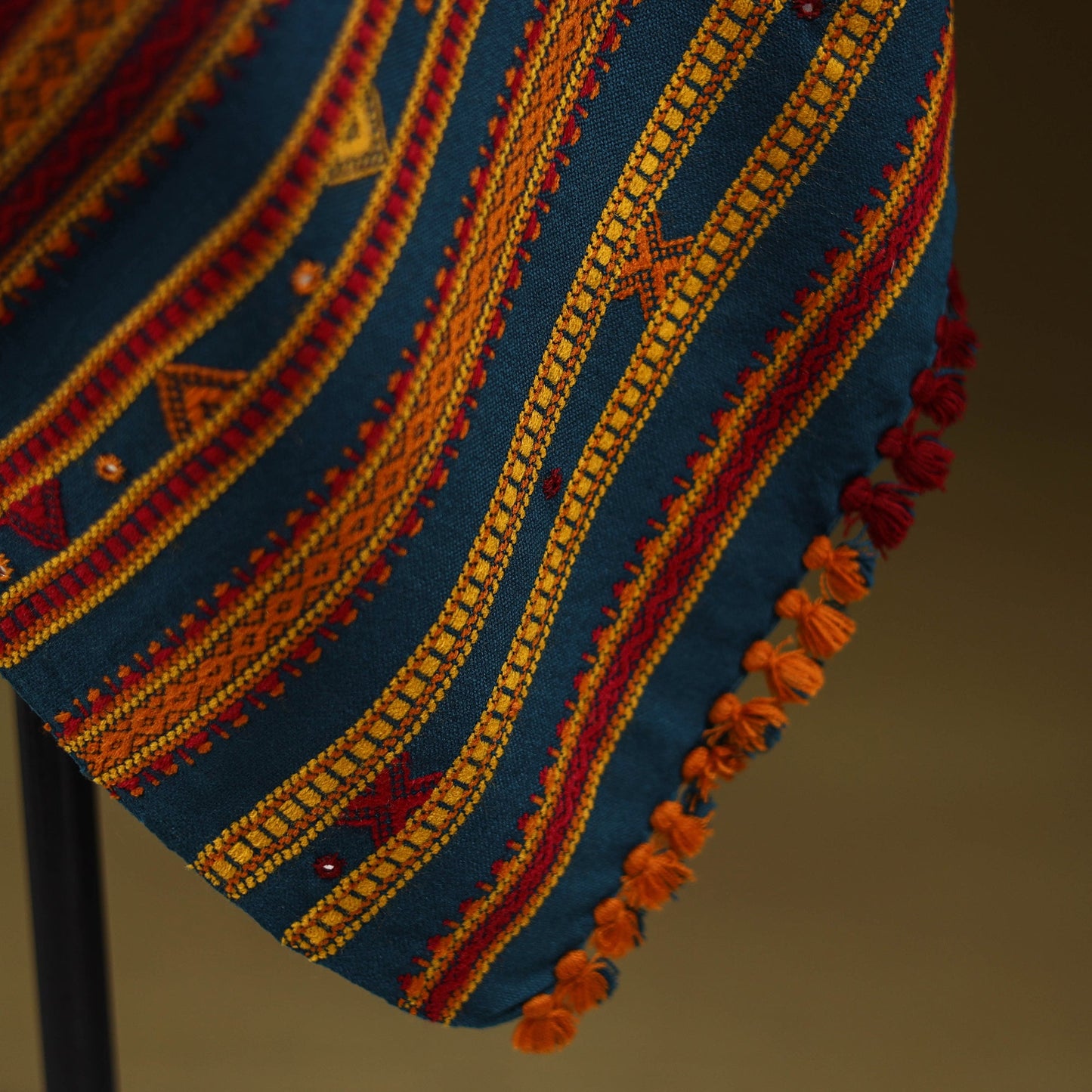 Kutch bhujodi handwoven mirror work acrylic wool shawl 98