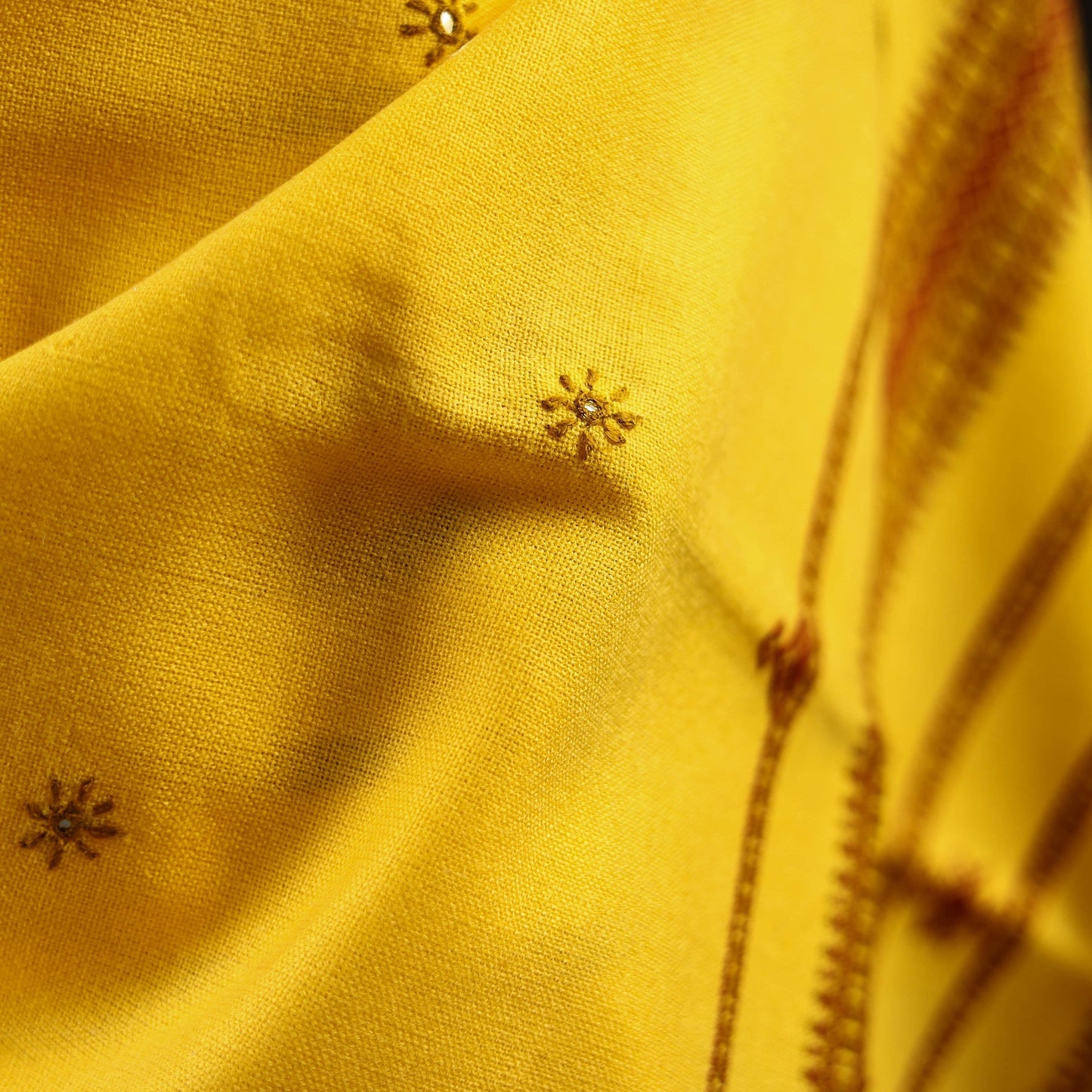 Kutch bhujodi handwoven mirror work wool shawl 05