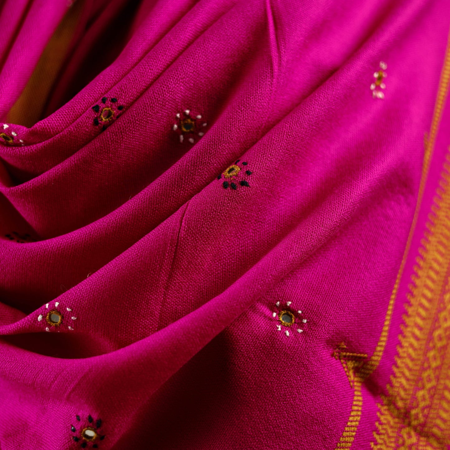 Kutch bhujodi handwoven mirror work wool shawl 06