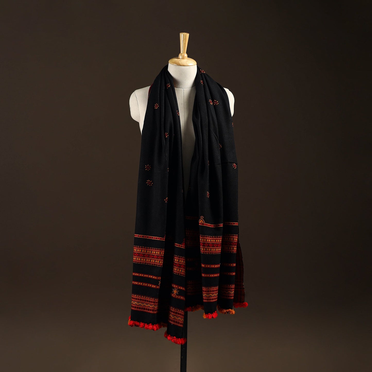 Kutch bhujodi handwoven mirror work wool shawl 07