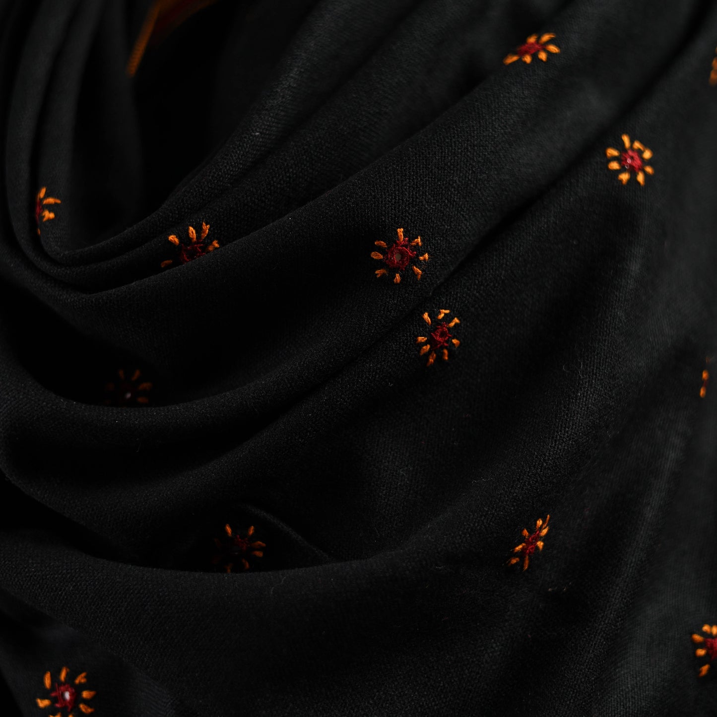 Kutch bhujodi handwoven mirror work wool shawl 07