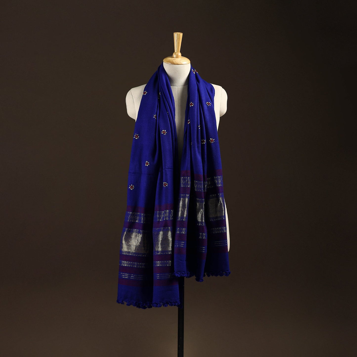 Kutch bhujodi handwoven mirror work wool shawl 14