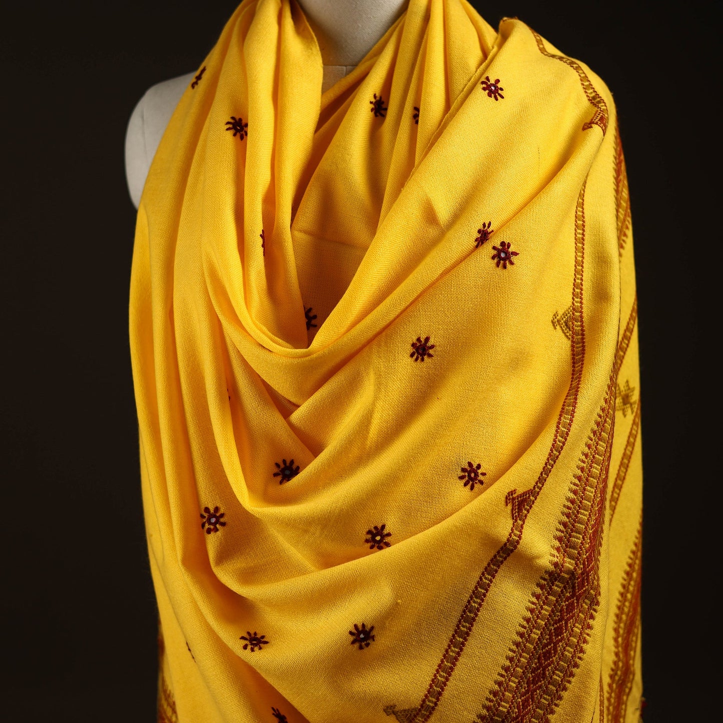 Kutch bhujodi handwoven mirror work wool shawl 20