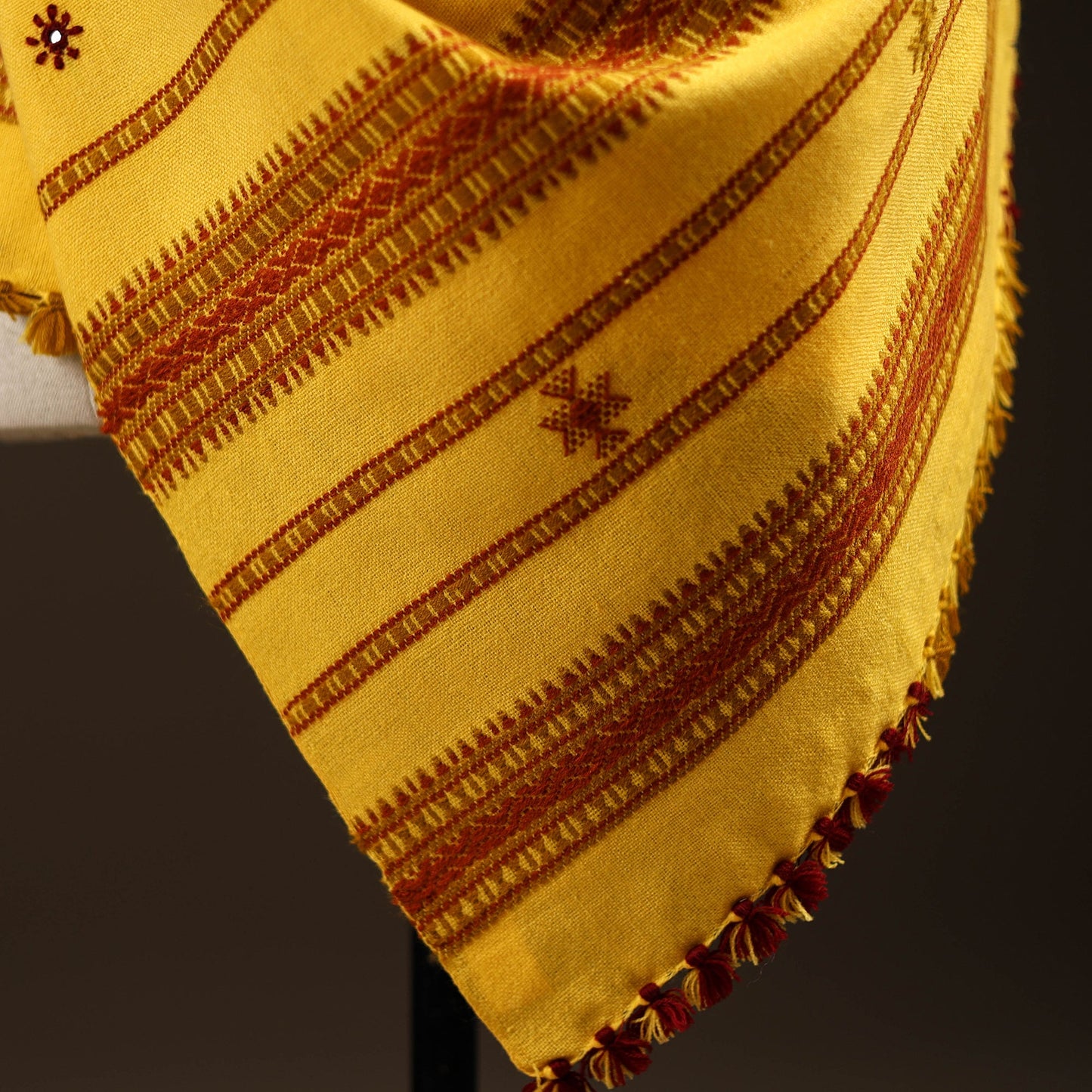 Kutch bhujodi handwoven mirror work wool shawl 20