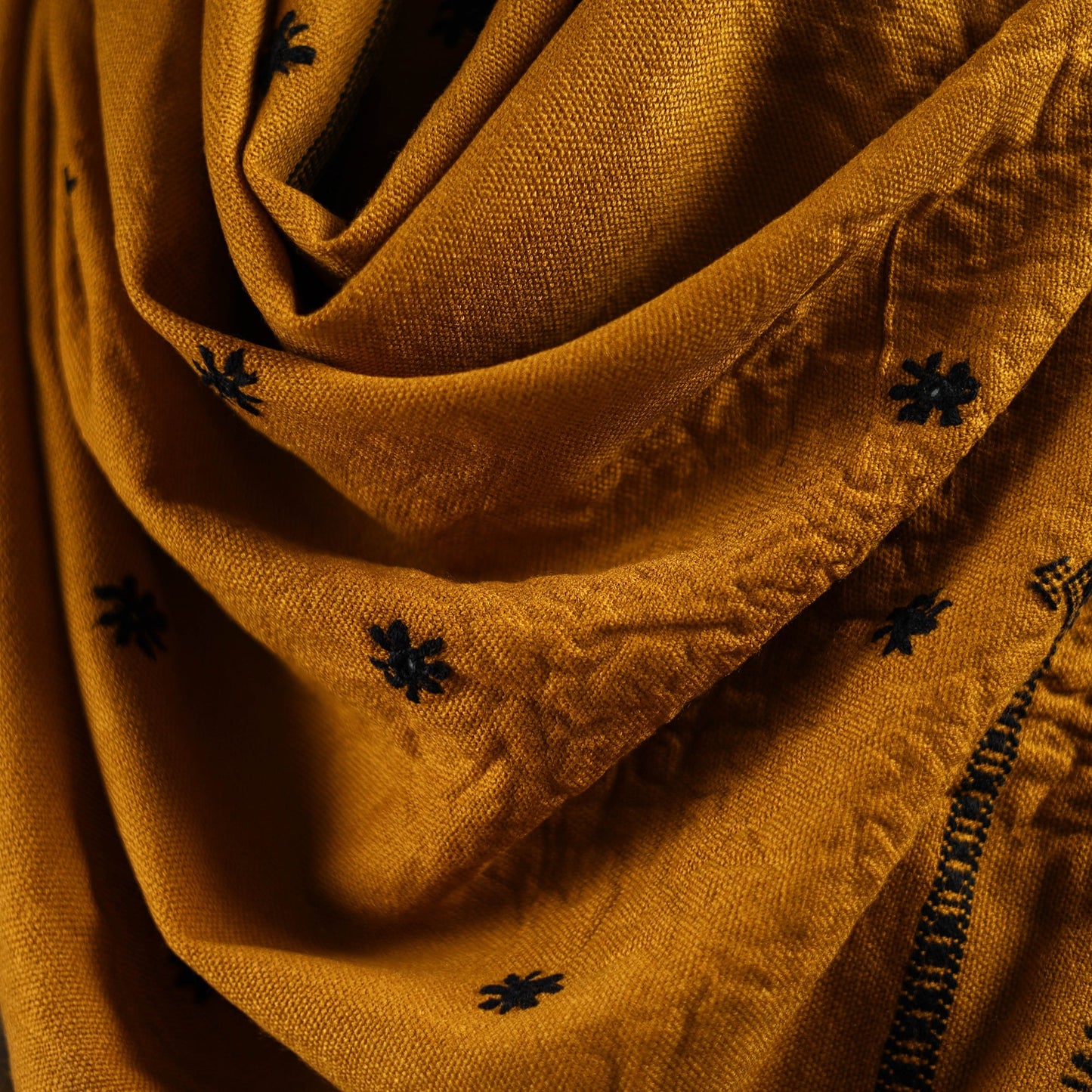 Kutch bhujodi handwoven mirror work wool shawl 26