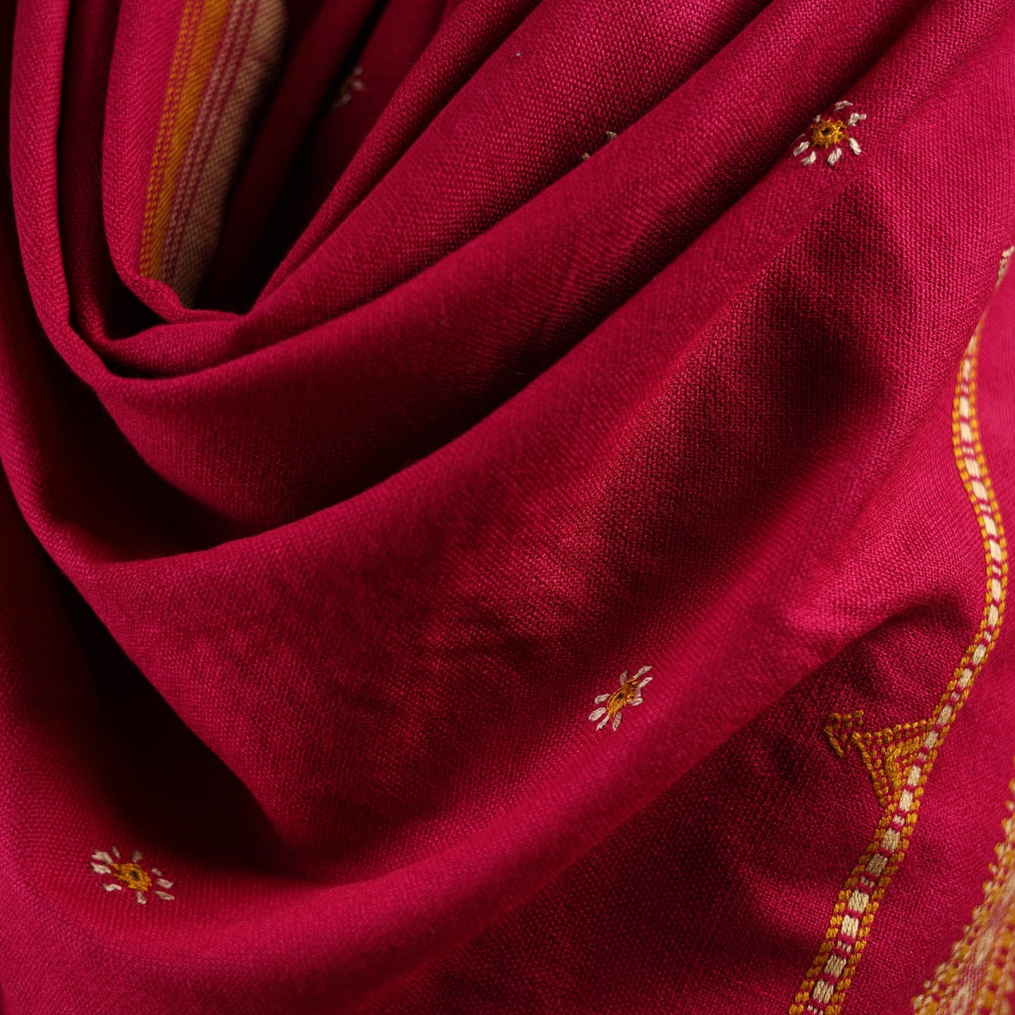 Kutch bhujodi handwoven mirror work wool shawl 27