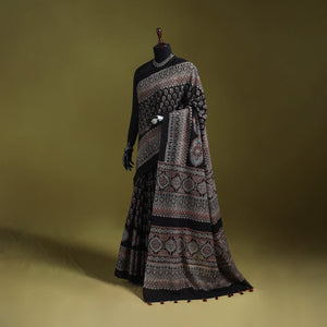 Kutch hand block print natural dyed pure mul cotton ajrakh