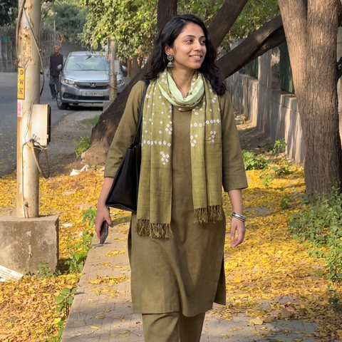 Green Kutch Handwoven Bagida Merino Wool Tie-Dye Bandhani Stole, worn by a woman, AI visual of the stole, iTokri